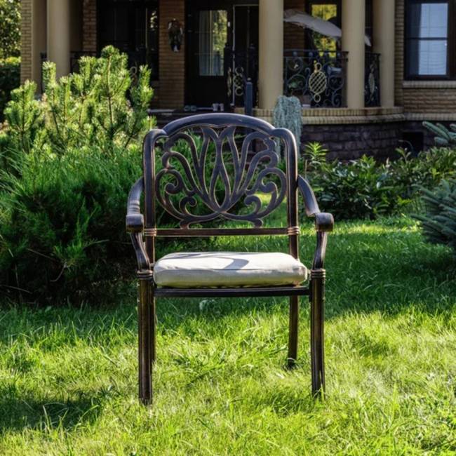 Обеденное кресло WILHELM из литого алюминия