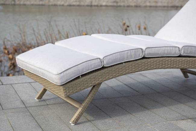 "Лиссабон" шезлонг из искусственного ротанга, цвет соломенный "Лиссабон" шезлонг из искусственного ротанга, цвет соломенный
