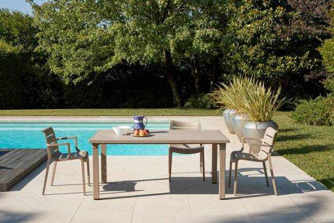 Стол пластиковый обеденный Ercole тортора 1700х1000х750 мм Стол пластиковый обеденный Ercole тортора 1700х1000х750 мм