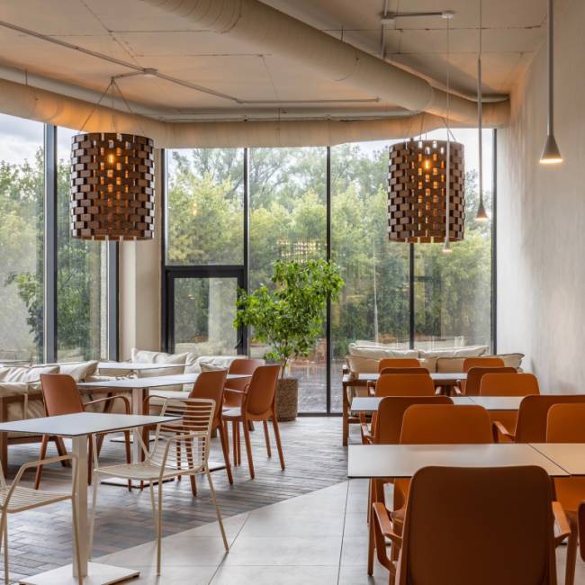 Подстолье металлическое Tiffany белый 400х400х730 мм Подстолье металлическое Tiffany белый 400х400х730 мм