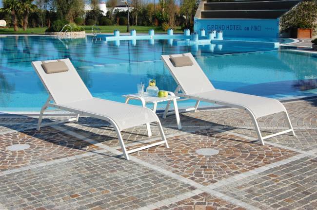 Шезлонг-лежак металлический Comfort 2080х620х400 мм Шезлонг-лежак металлический Comfort 2080х620х400 мм